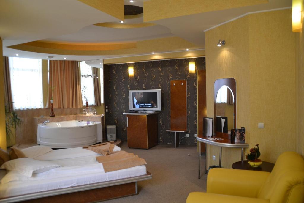 Hotel Helin - Calea Bucuresti Craiova Phòng bức ảnh