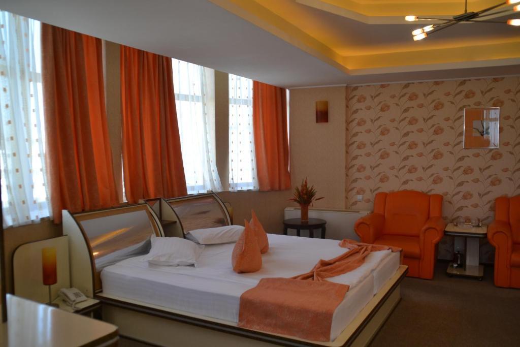 Hotel Helin - Calea Bucuresti Craiova Phòng bức ảnh