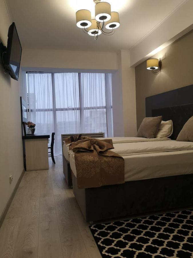 Hotel Helin - Calea Bucuresti Craiova Ngoại thất bức ảnh