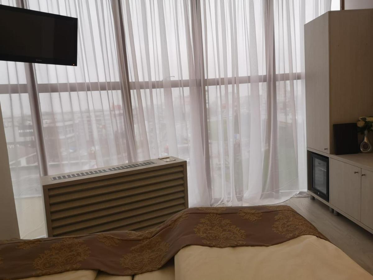 Hotel Helin - Calea Bucuresti Craiova Ngoại thất bức ảnh